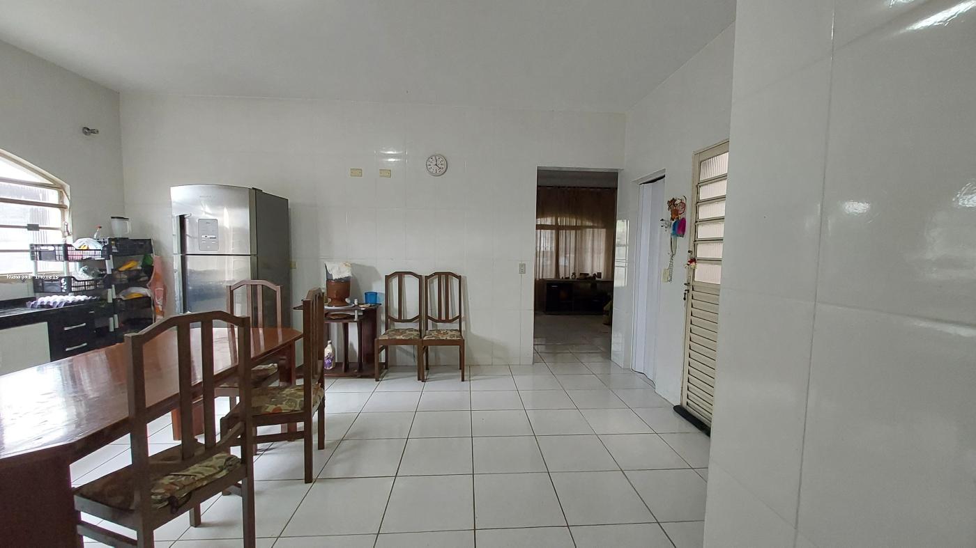 Casa à venda com 3 quartos, 500m² - Foto 5