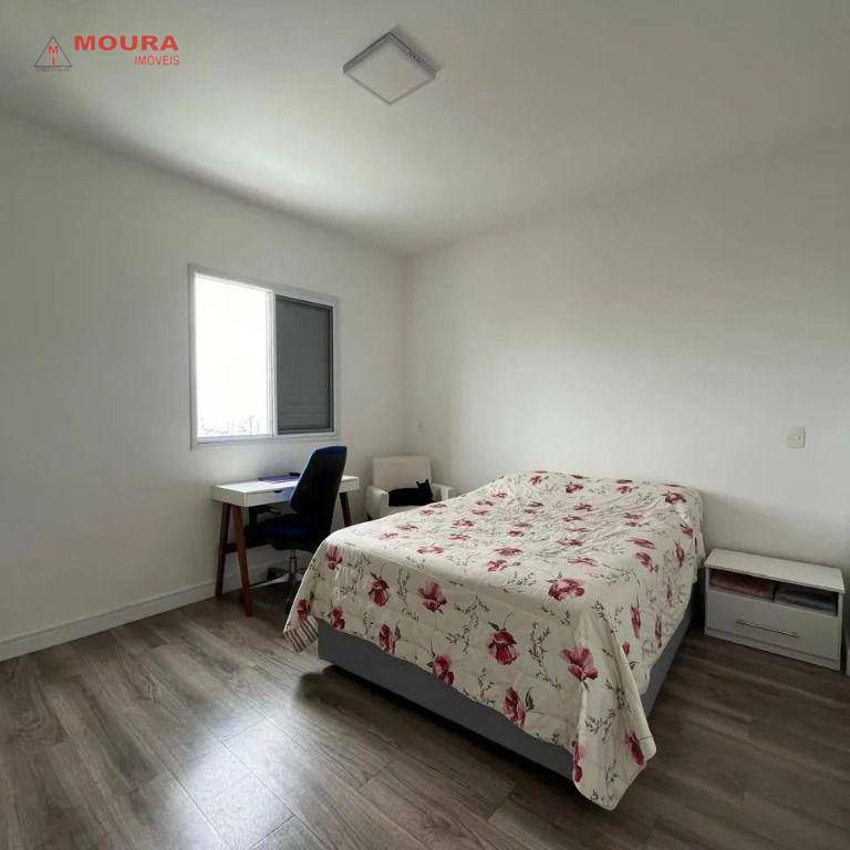 Apartamento à venda com 3 quartos, 83m² - Foto 18