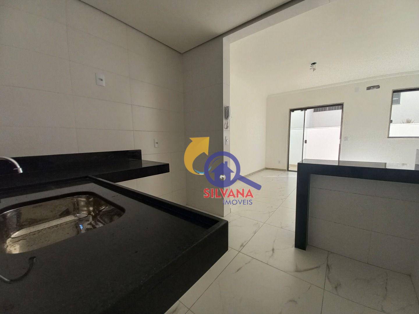 Apartamento à venda com 3 quartos, 81m² - Foto 9