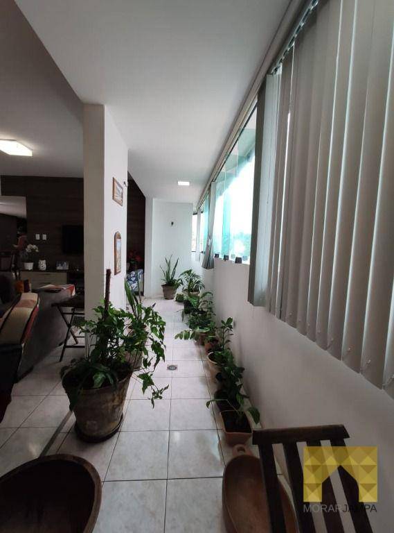 Apartamento à venda com 3 quartos, 180m² - Foto 19