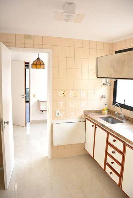 Apartamento à venda com 3 quartos, 195m² - Foto 4