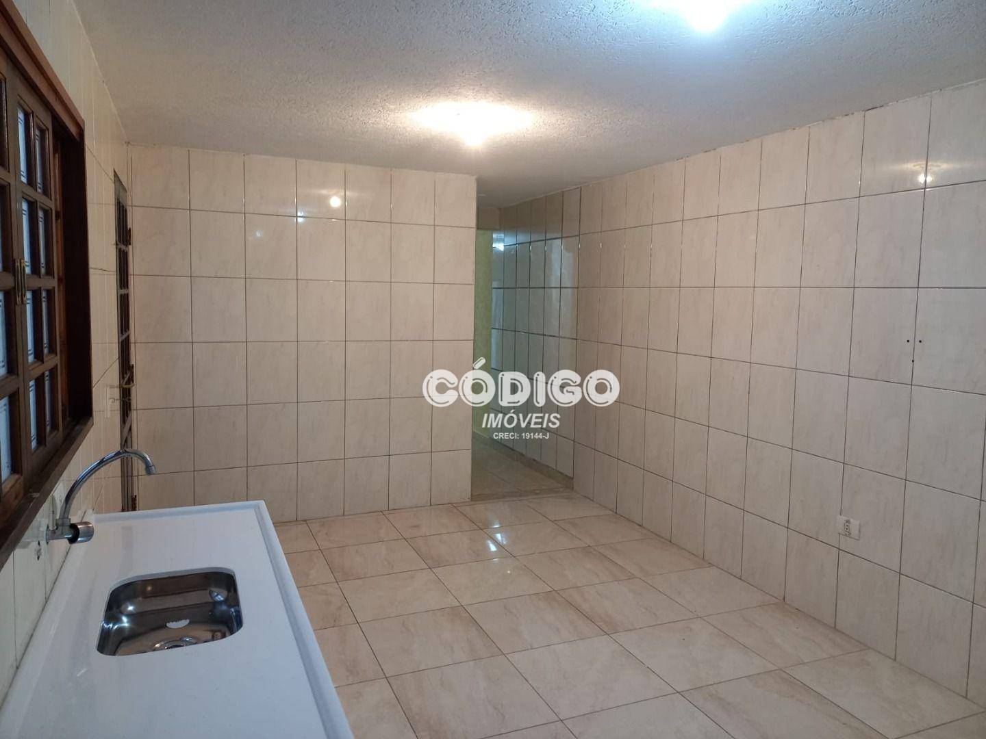 Casa para alugar com 1 quarto, 70m² - Foto 6