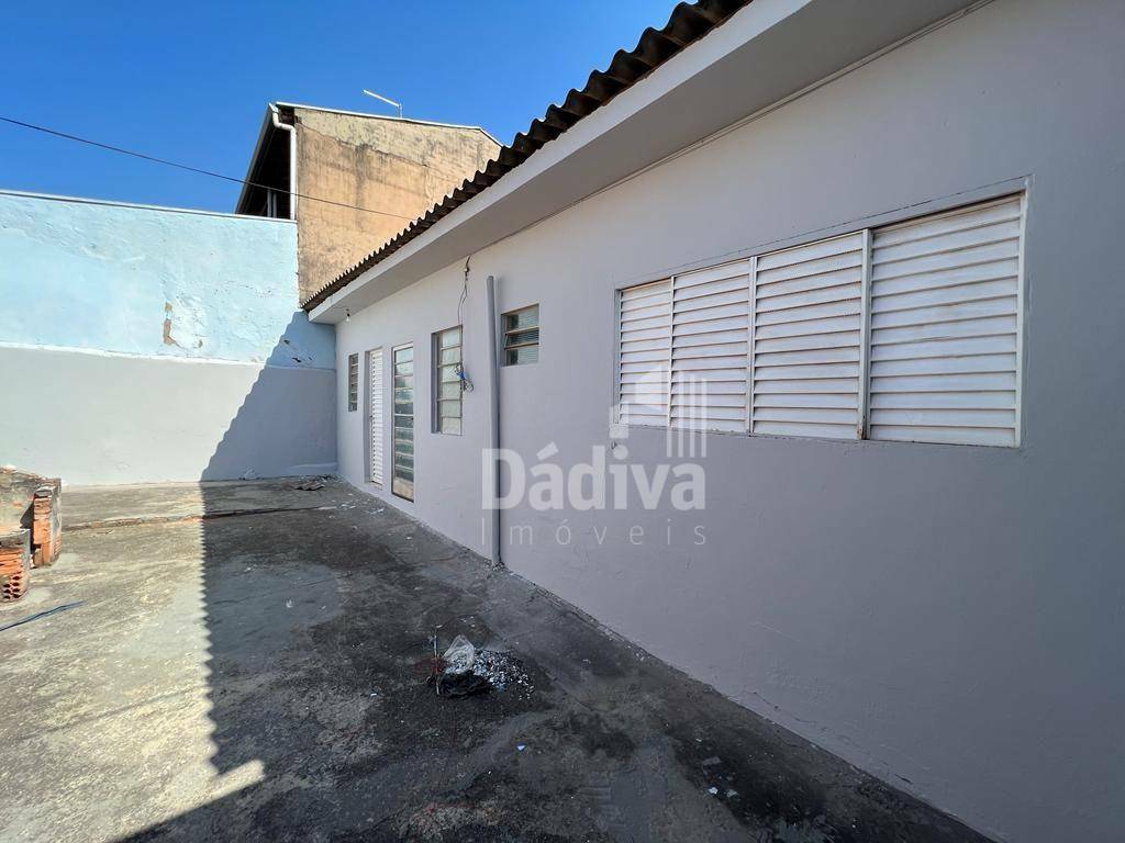 Casa para alugar com 1 quarto, 50M2 - Foto 2