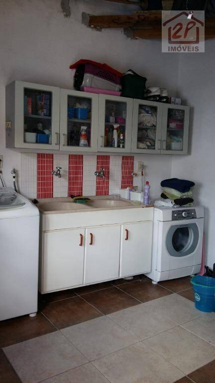 Casa à venda com 3 quartos, 200m² - Foto 5