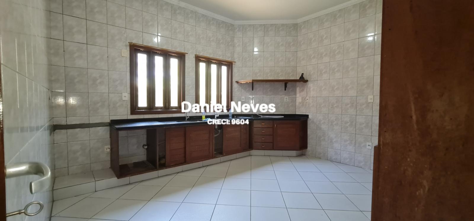 Casa de Condomínio à venda com 5 quartos, 193m² - Foto 12