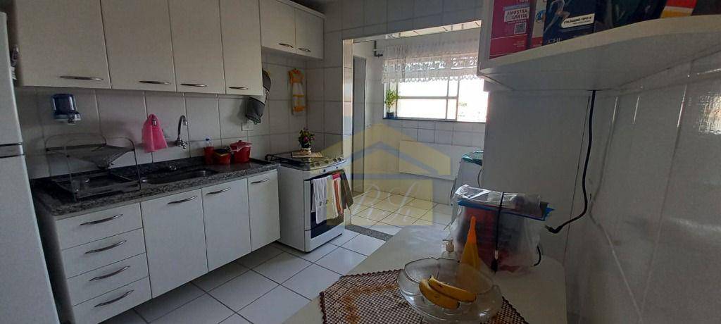 Apartamento à venda com 2 quartos, 70m² - Foto 6