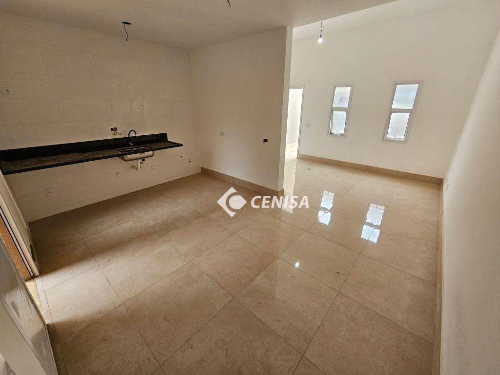 Casa à venda com 2 quartos, 63m² - Foto 5