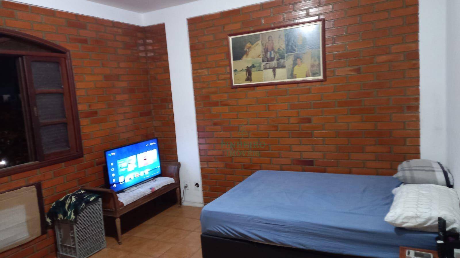 Casa à venda com 4 quartos, 400m² - Foto 7