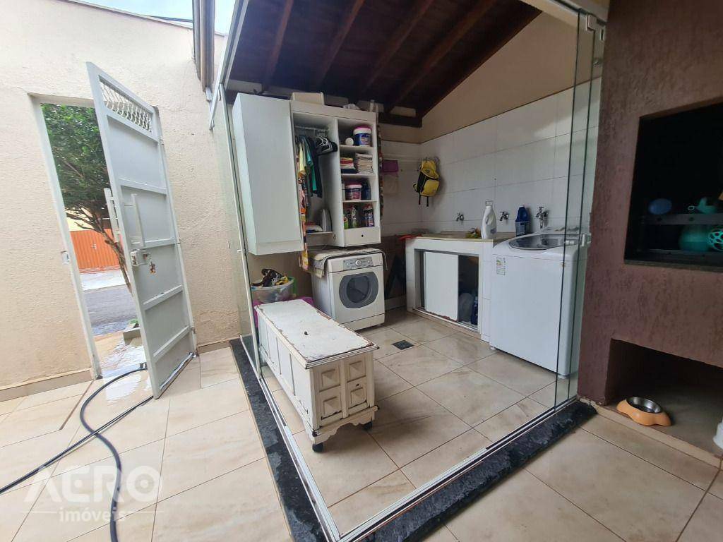 Casa à venda com 3 quartos, 472m² - Foto 4