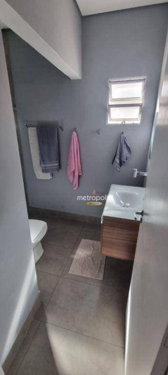 Casa à venda com 5 quartos, 250m² - Foto 18