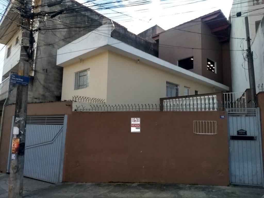 Casa à venda com 2 quartos, 100m² - Foto 1