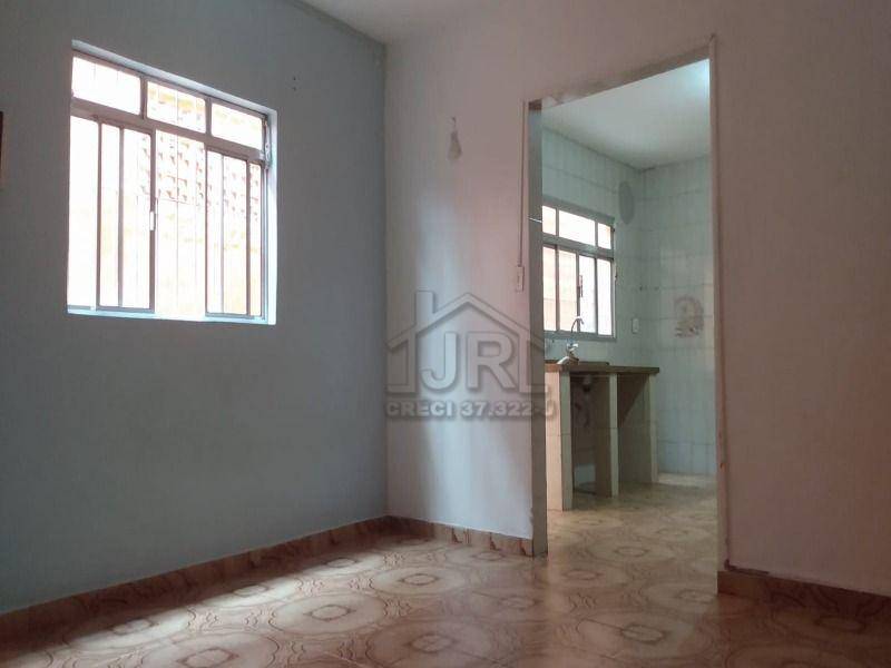 Casa para alugar com 1 quarto, 50M2 - Foto 2