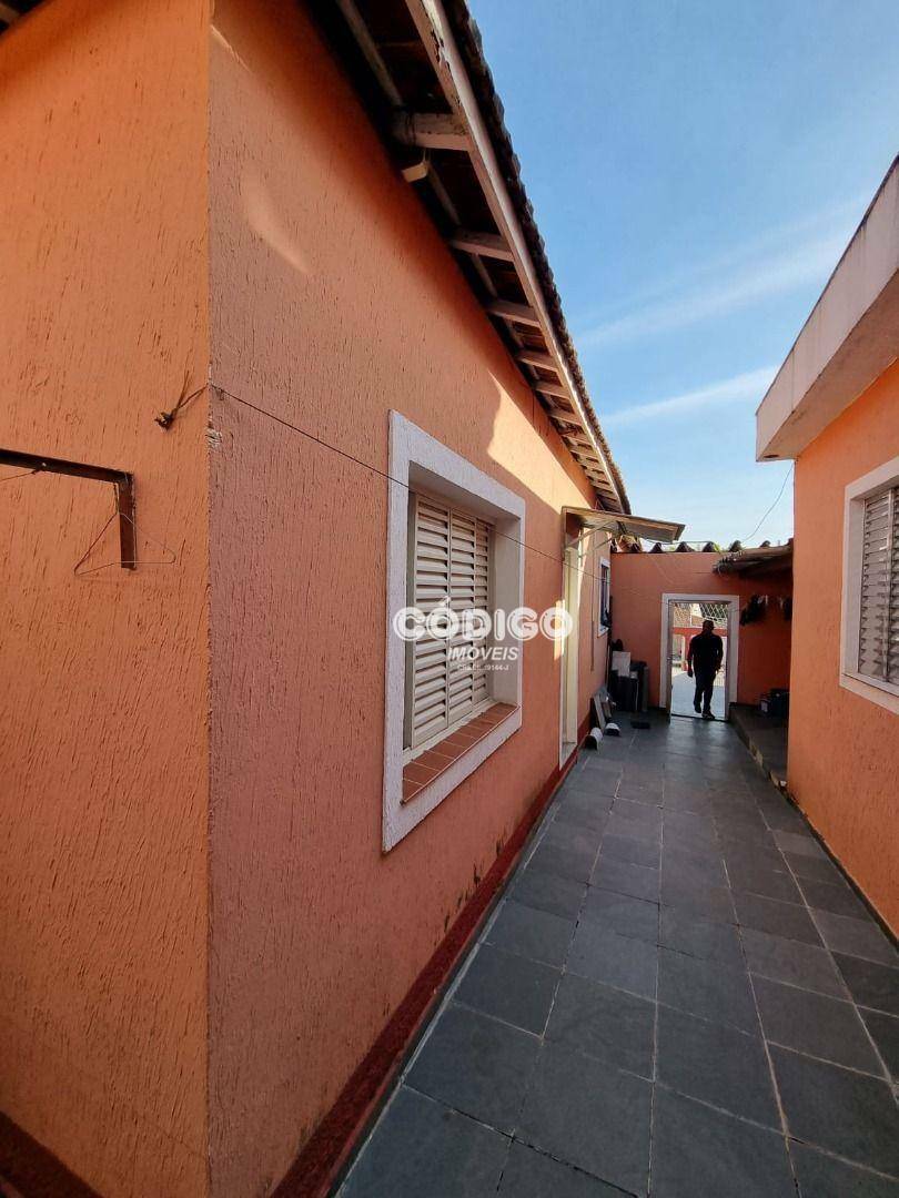 Casa para alugar com 2 quartos, 230m² - Foto 9