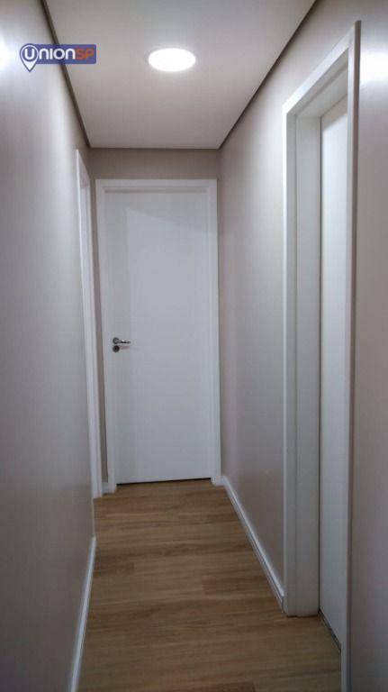 Apartamento à venda com 2 quartos, 60m² - Foto 9