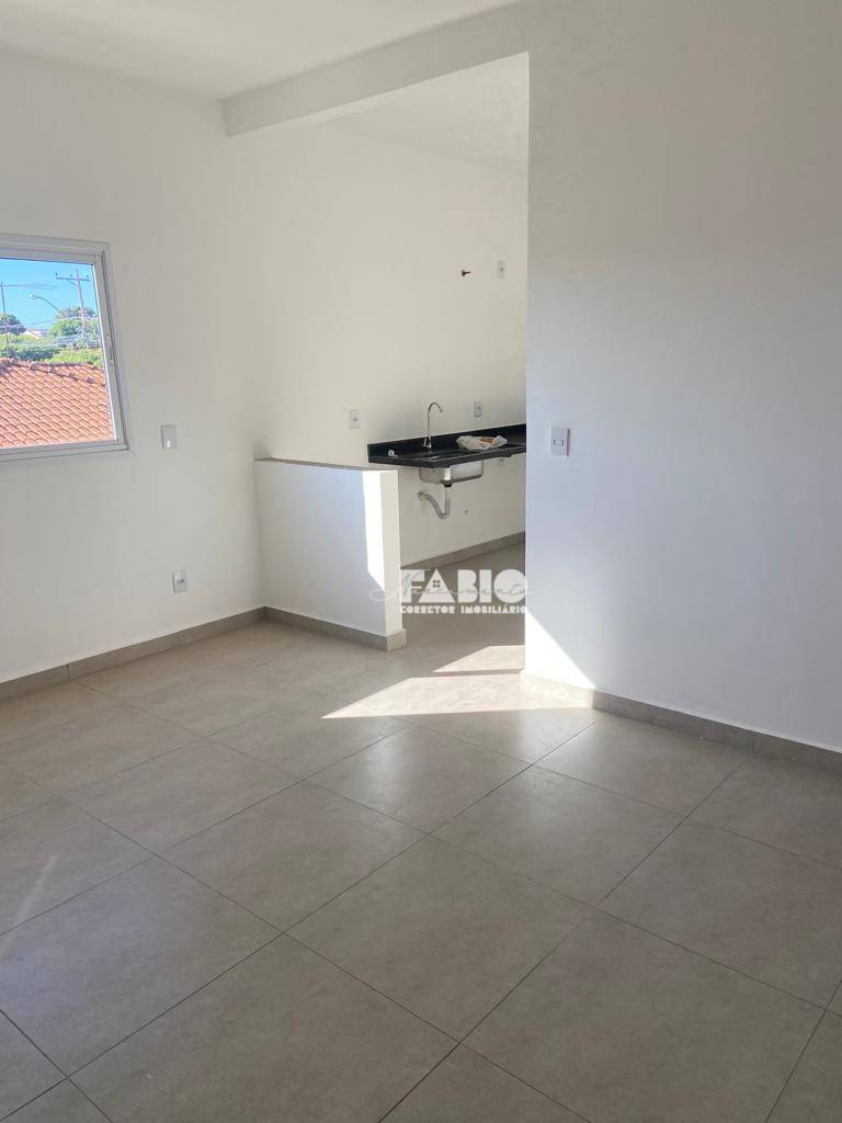 Apartamento à venda com 2 quartos, 75m² - Foto 3