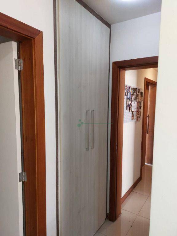 Apartamento à venda com 3 quartos, 136m² - Foto 46