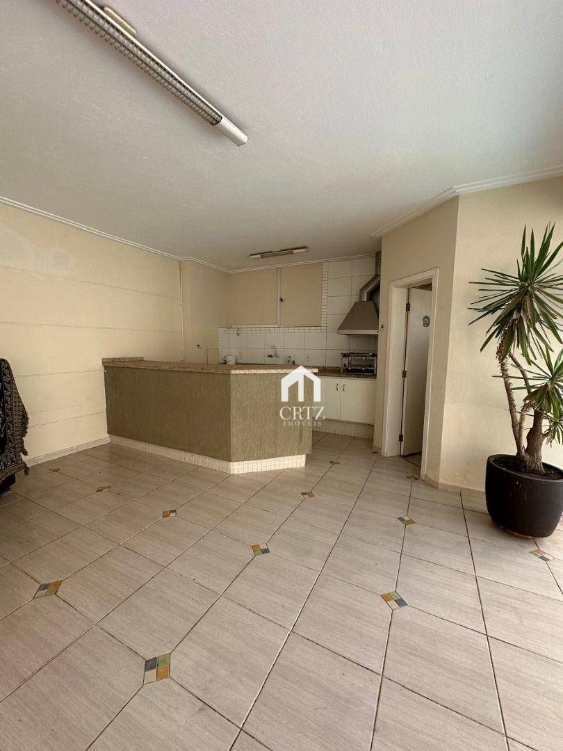 Casa, 3 quartos, 183 m² - Foto 2