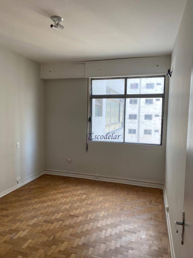 Apartamento à venda com 4 quartos, 210m² - Foto 27