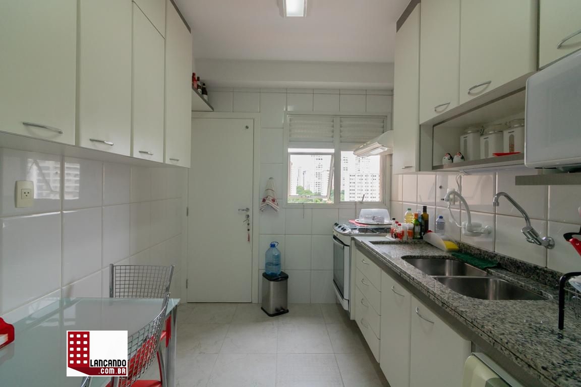 Apartamento à venda com 3 quartos, 137m² - Foto 5