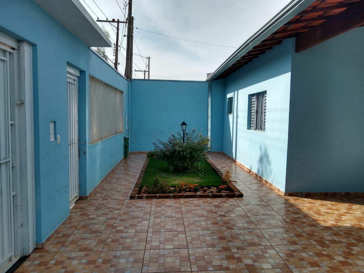 Casa à venda com 3 quartos, 220m² - Foto 4