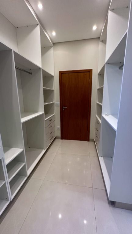 Casa de Condomínio à venda com 3 quartos, 227m² - Foto 30