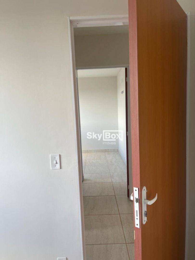 Apartamento à venda com 2 quartos, 47m² - Foto 11