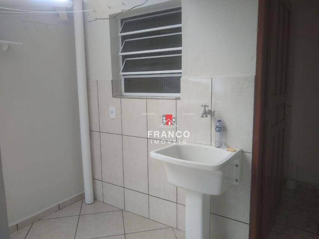 Casa para alugar com 1 quarto, 62m² - Foto 5