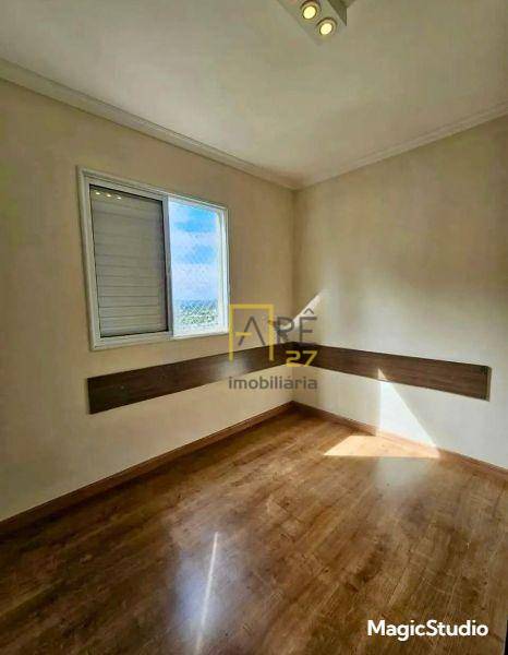 Apartamento para alugar com 3 quartos, 86m² - Foto 13