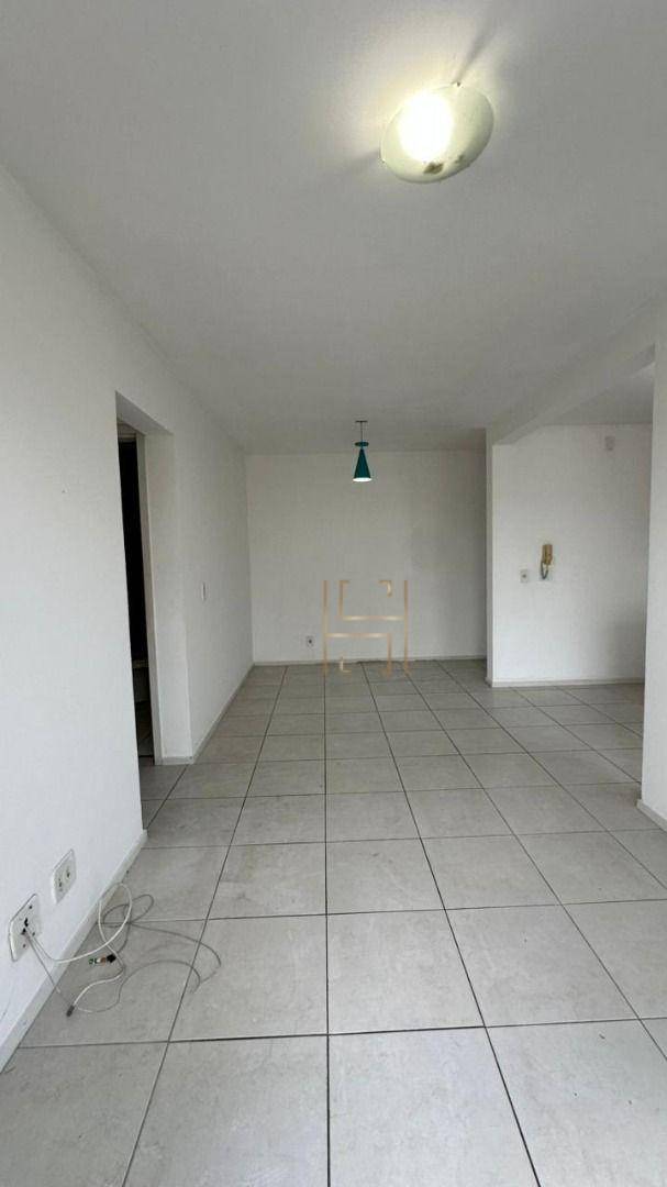 Apartamento, 3 quartos, 70 m² - Foto 2