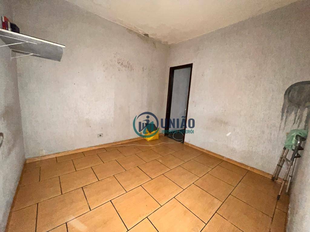 Casa à venda com 3 quartos, 150m² - Foto 6