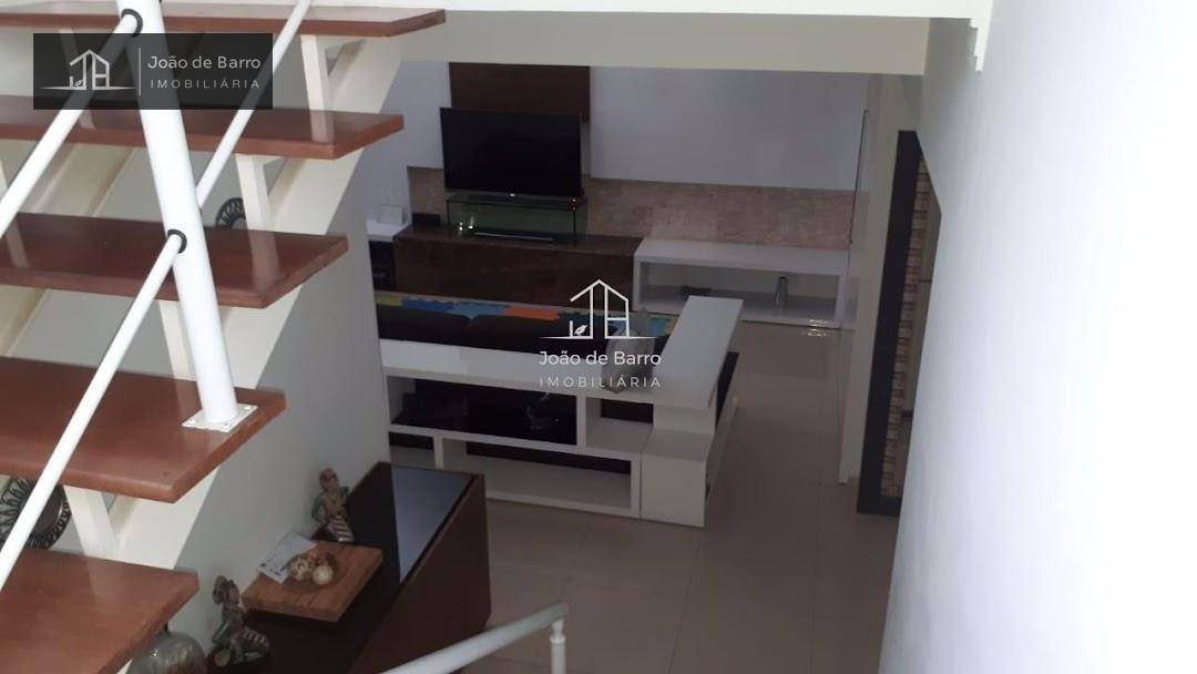 Sobrado à venda com 5 quartos, 300m² - Foto 4