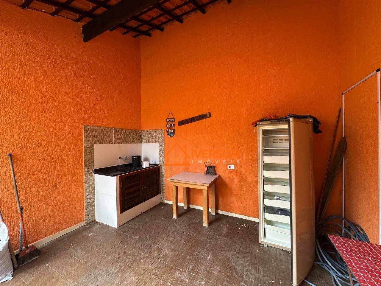 Casa à venda com 2 quartos, 94m² - Foto 17