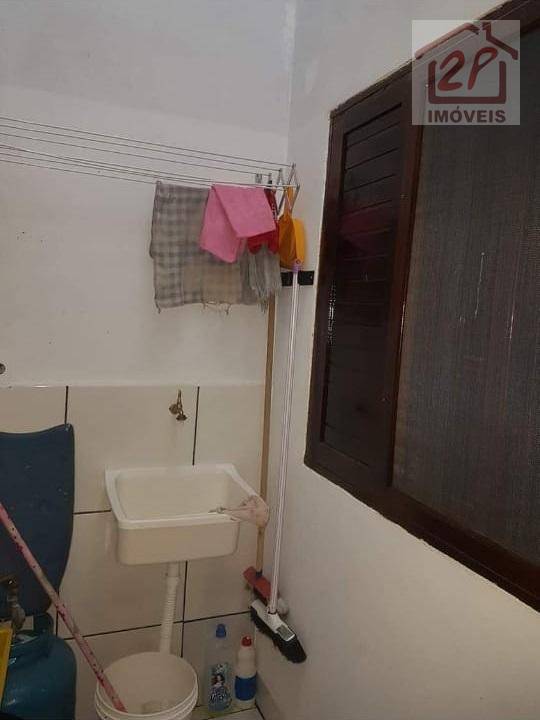 Casa à venda com 3 quartos, 250M2 - Foto 2