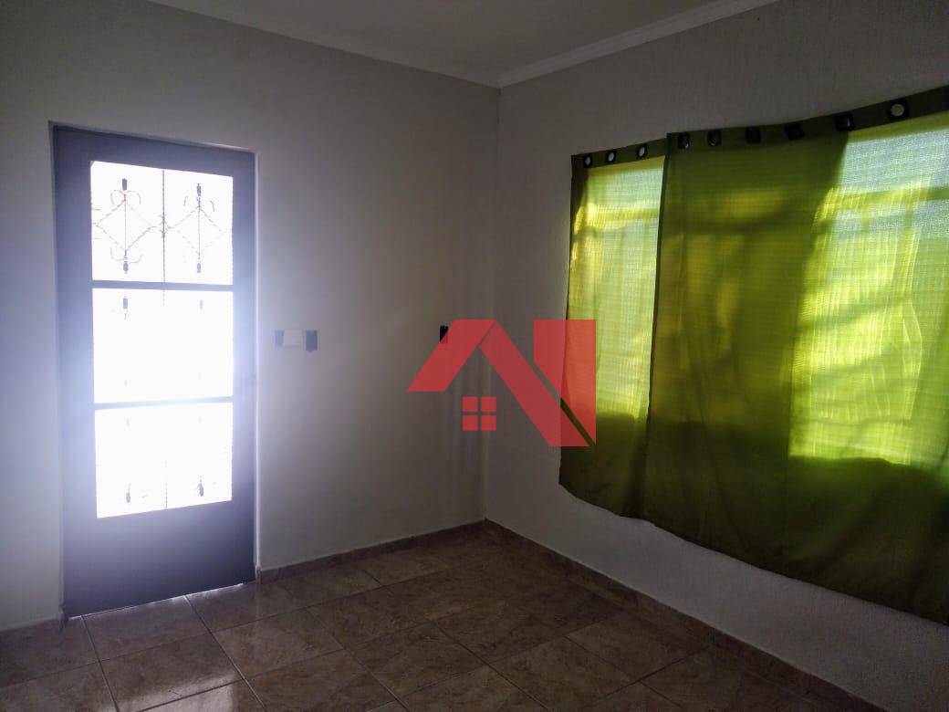 Casa à venda com 3 quartos, 93m² - Foto 11