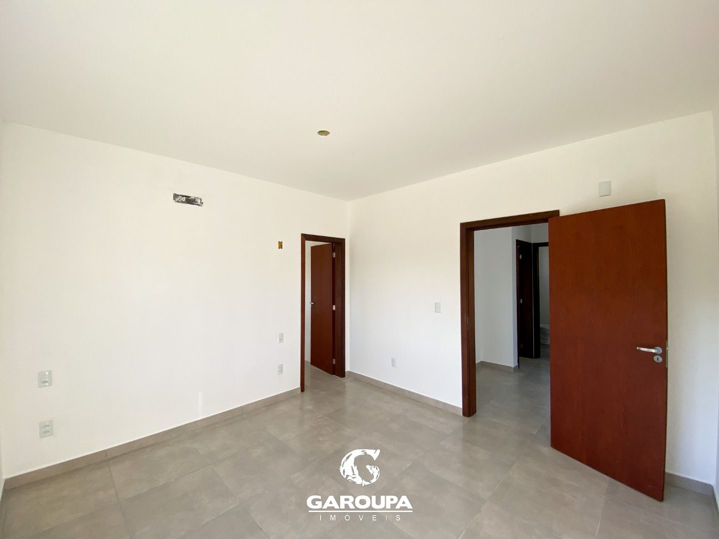 Casa à venda com 3 quartos, 110m² - Foto 16