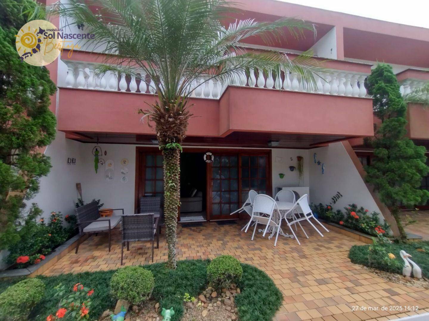 Casa de Condomínio à venda com 4 quartos, 230m² - Foto 1