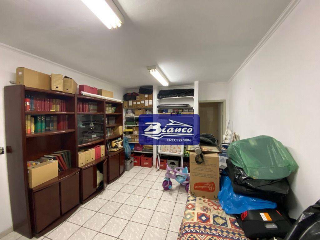 Sobrado à venda com 3 quartos, 250m² - Foto 11