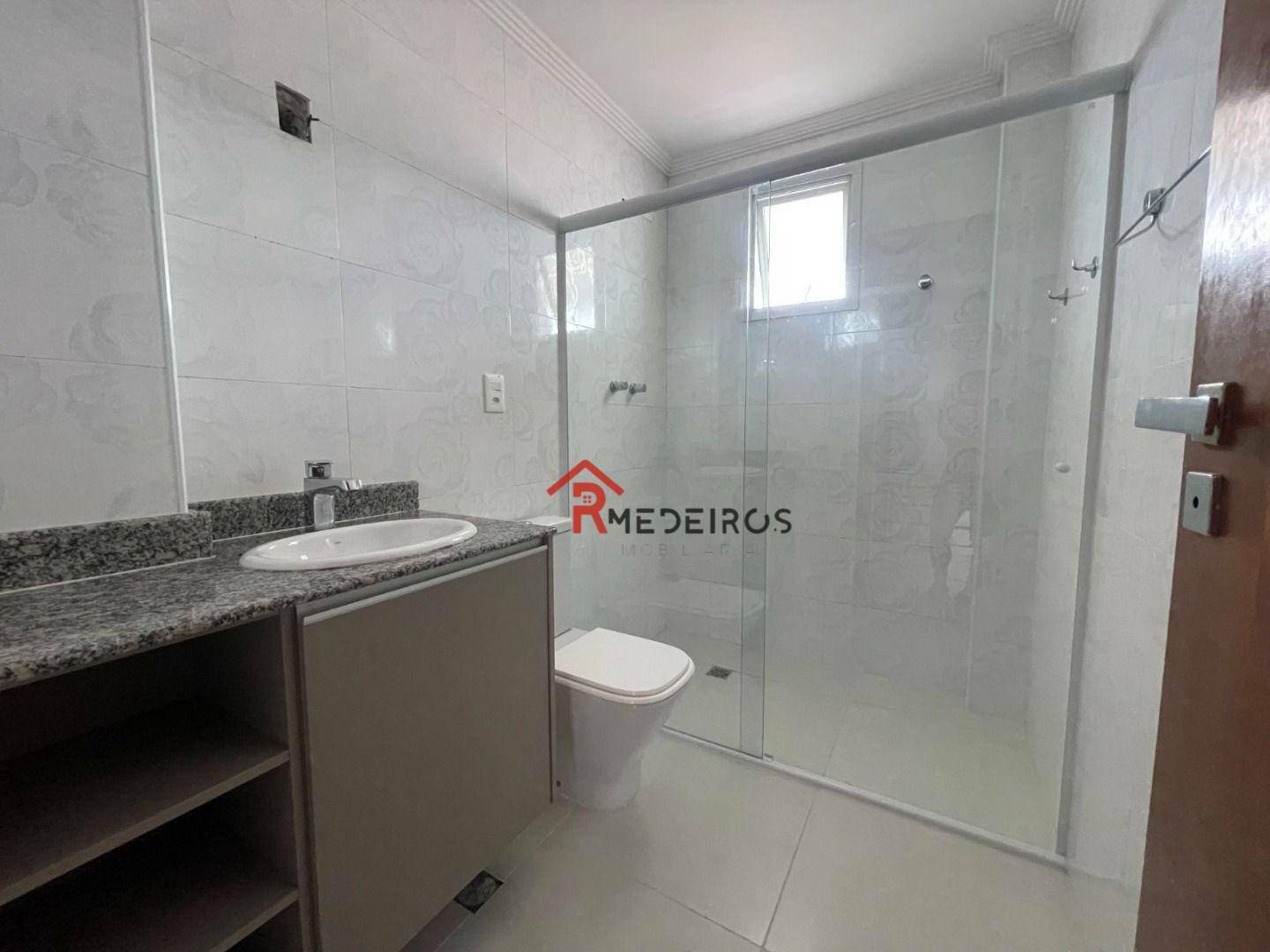 Apartamento à venda com 3 quartos, 170m² - Foto 17