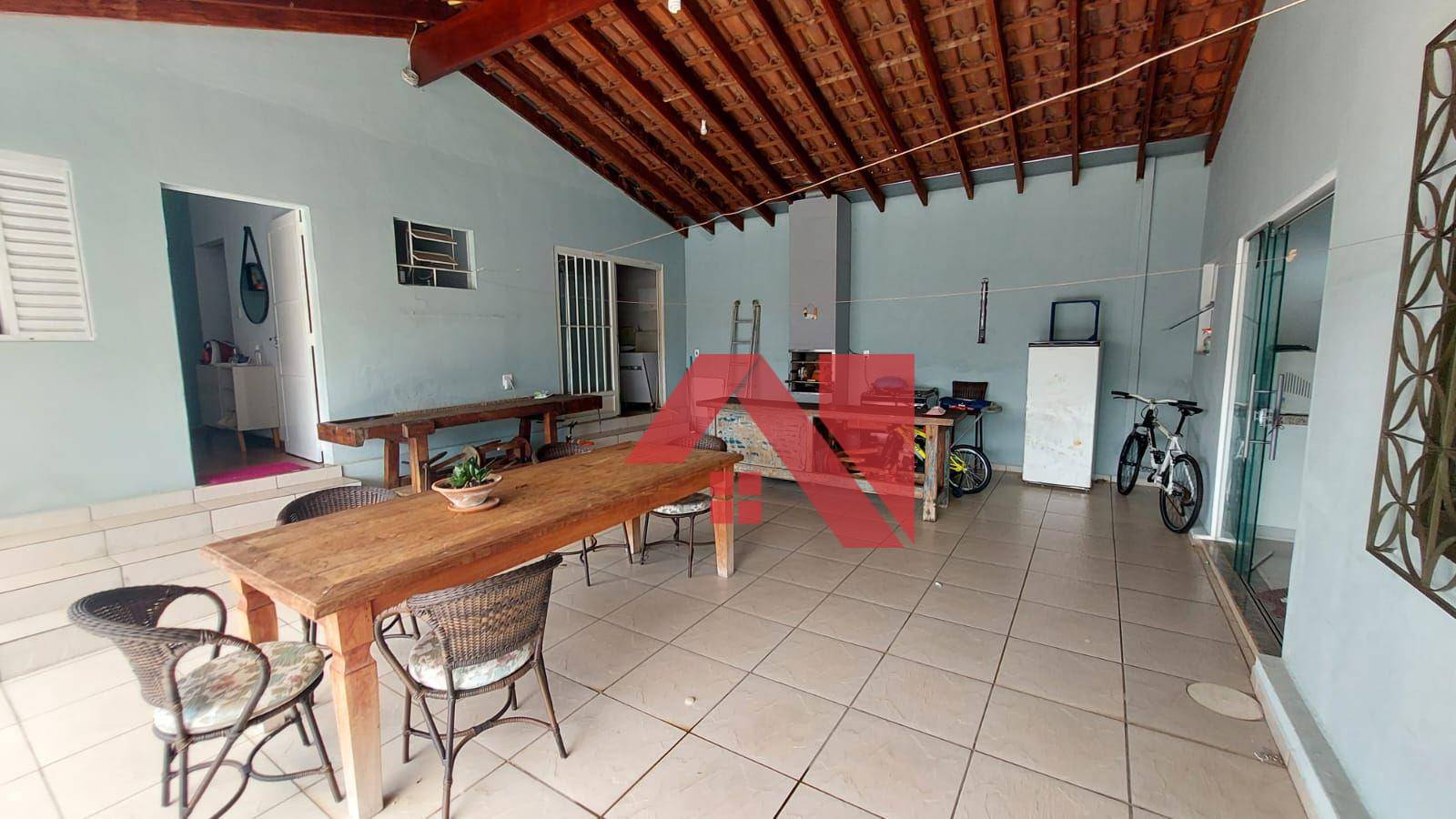 Casa à venda com 3 quartos, 185m² - Foto 10