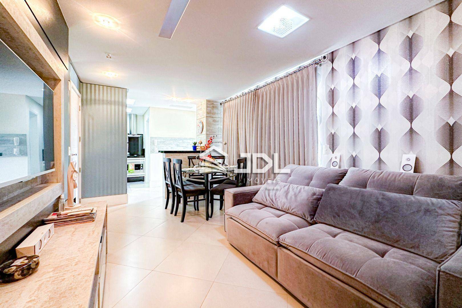 Apartamento à venda com 2 quartos, 75m² - Foto 1