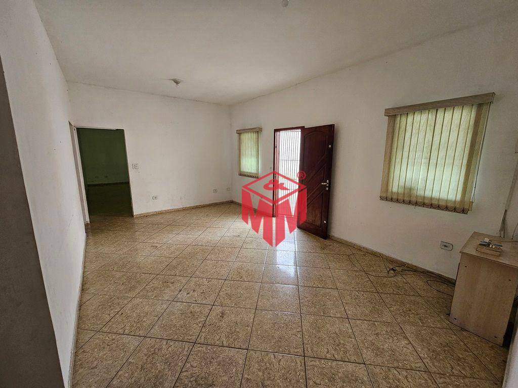 Casa para alugar com 4 quartos, 160m² - Foto 2