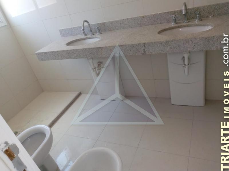 Apartamento à venda com 4 quartos, 194m² - Foto 13