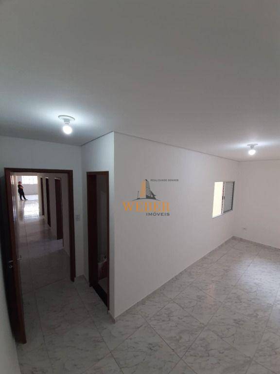 Sobrado à venda com 3 quartos, 120m² - Foto 2