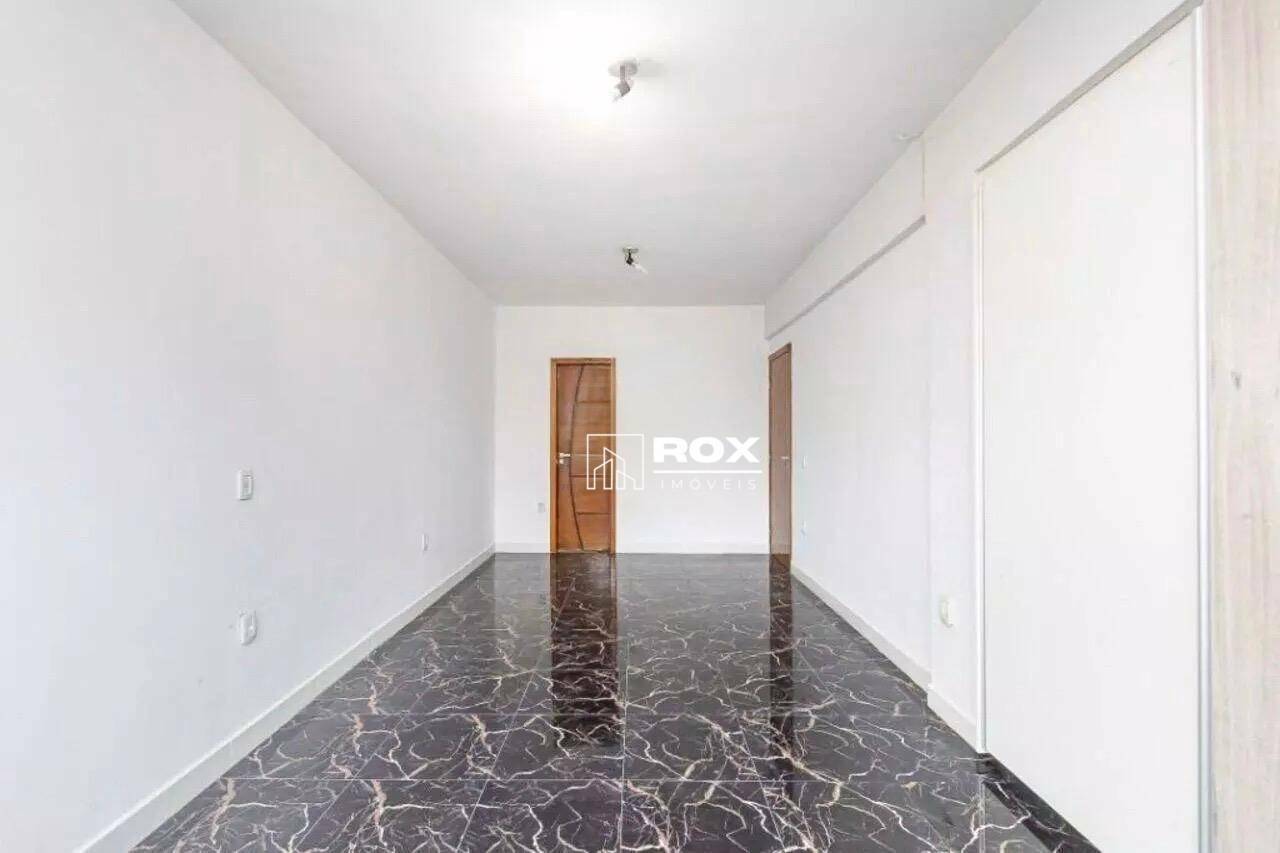 Casa de Condomínio para alugar com 3 quartos, 300m² - Foto 12