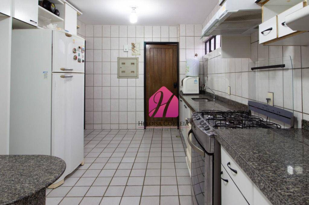 Apartamento à venda com 3 quartos, 176m² - Foto 9