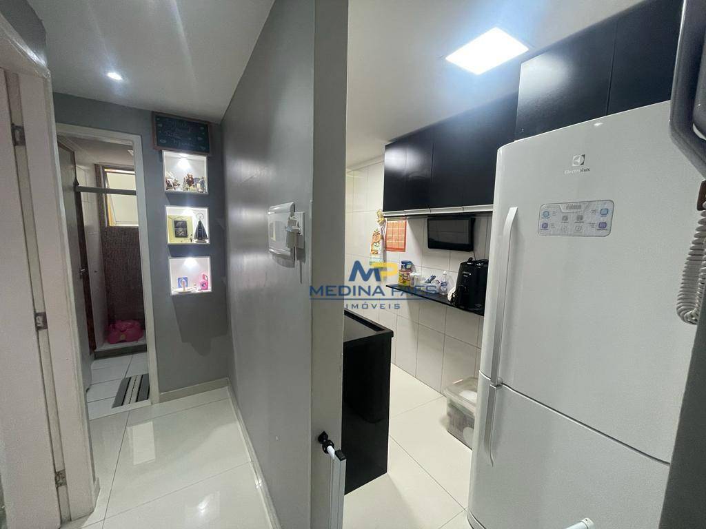 Apartamento à venda com 2 quartos, 50m² - Foto 8