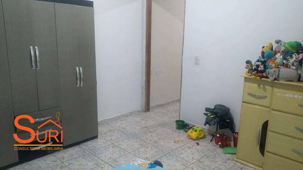 Casa à venda com 6 quartos, 220m² - Foto 9