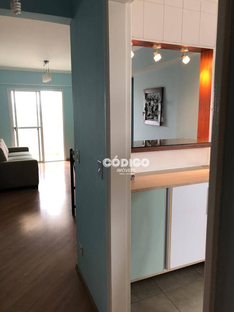 Apartamento à venda com 3 quartos, 75m² - Foto 10