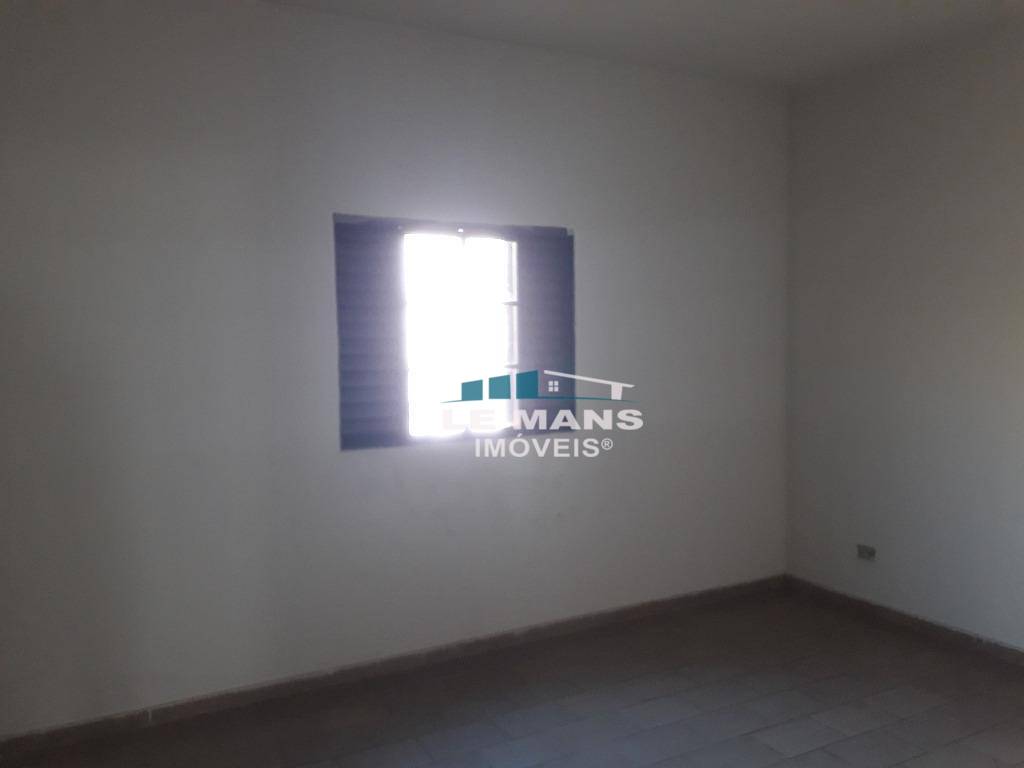 Casa à venda com 2 quartos, 81m² - Foto 17