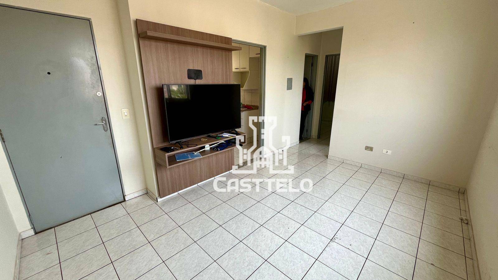 Apartamento à venda com 2 quartos, 70m² - Foto 2